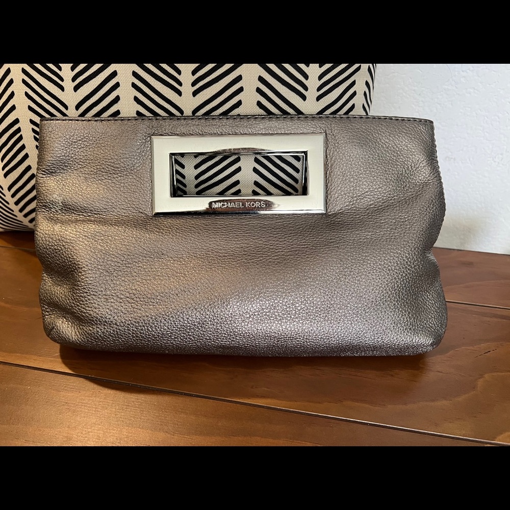 Michael Kors - Leather Clutch Bag